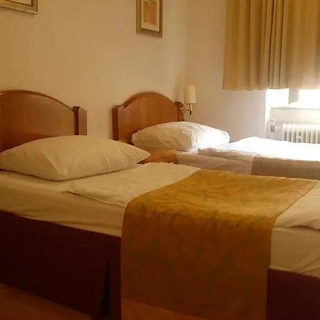 Hotel City