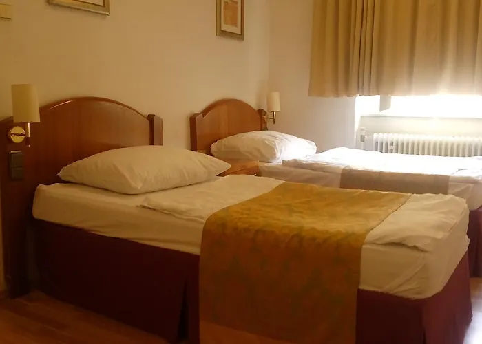 Hotel City