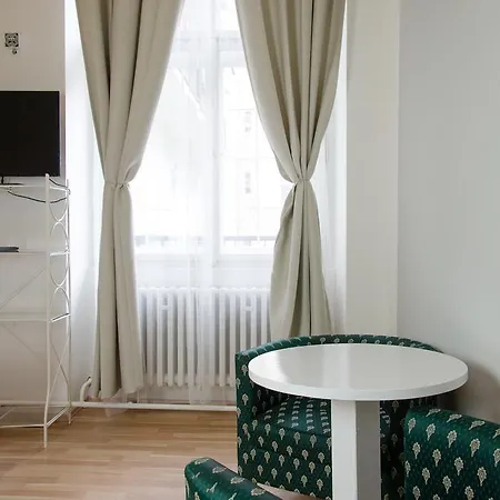 Hotel City